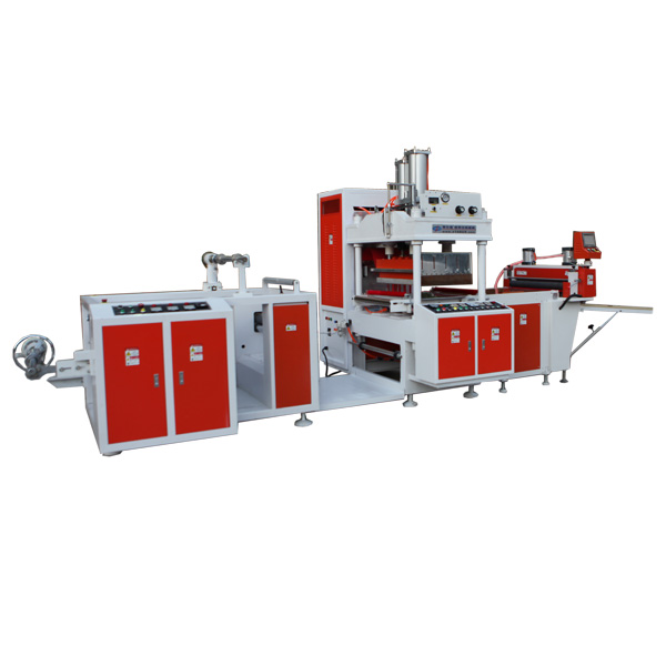 帶切刀收料柔軟線(xiàn)膠盒高頻熔斷機(jī) 帶切刀收料柔軟線(xiàn)膠盒高頻熔斷機(jī)